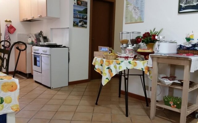 A Due Passi Dal Mare B&B