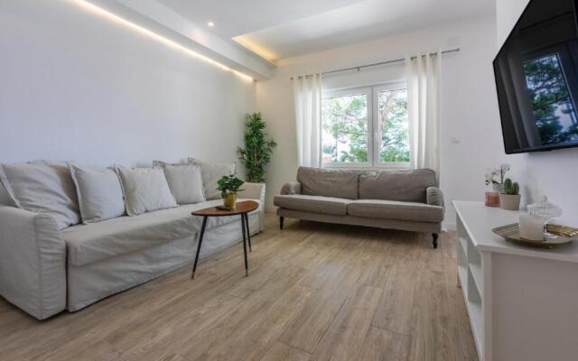 Palace Paulina 1B