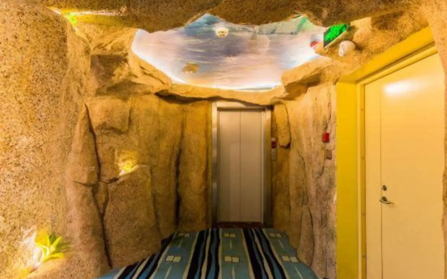Aishabao Apartment Hotel