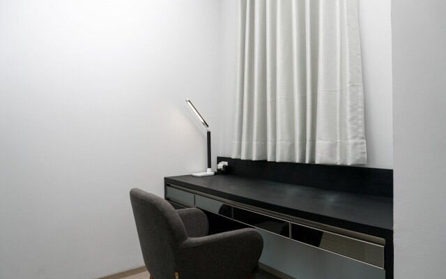 Modern 2BR Apartment at Citra Lake Suites