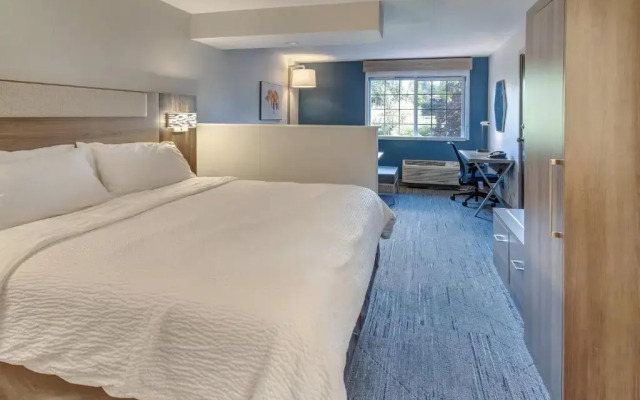 Comfort Inn & Suites-columbia Gorge West