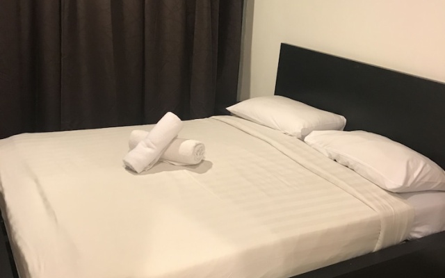 KL Taragon Apartment – Guest Rooms – Kuala Lumpur