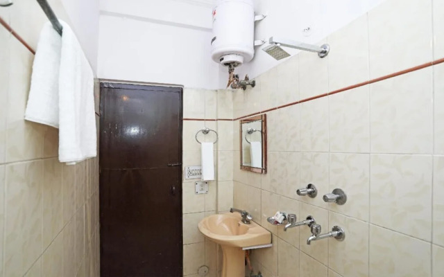 Hotel R Paradise by OYO Rooms