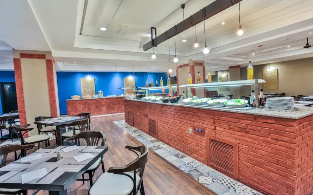 Zalagh Kasbah Hotel and Spa