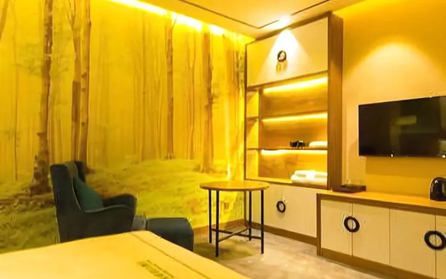 Xiyue Hotel (Zhengzhou east station store)
