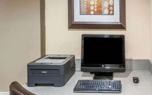 Super 8 Calgary/Airport