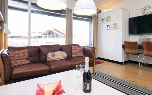 6 Person Holiday Park Home in Saeby