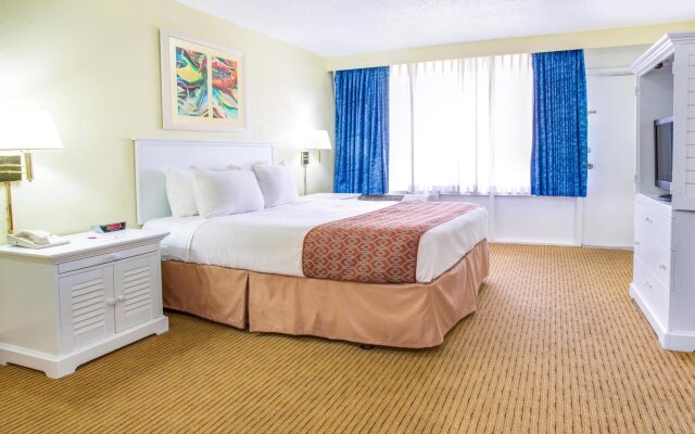 APM Inn & Suites