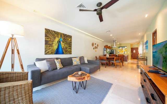 2 BR Condo with Rooftop Pool - Terrazas