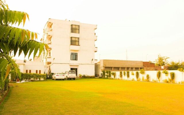 Hotel Shagun Residency Behror