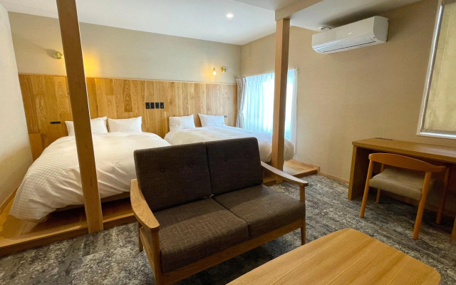 Little Grebe – Guest Rooms – Chino