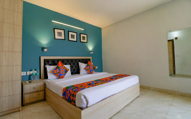 FabHotel Royal Inn