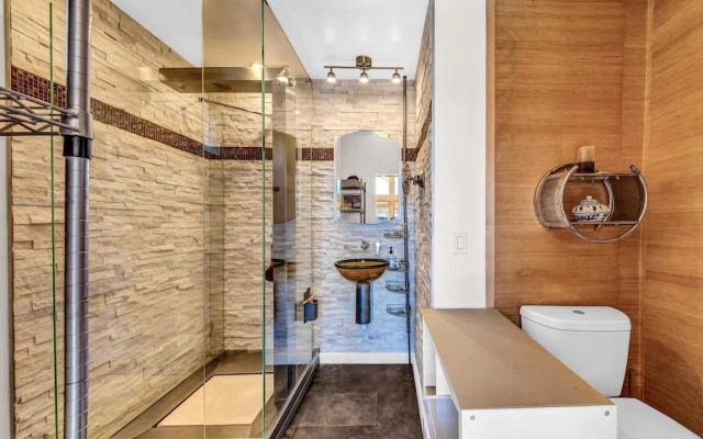 Snuggle Inn A Romantic Couples Retreat!