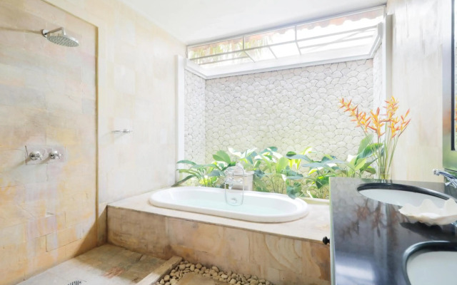 Heliconia Villa