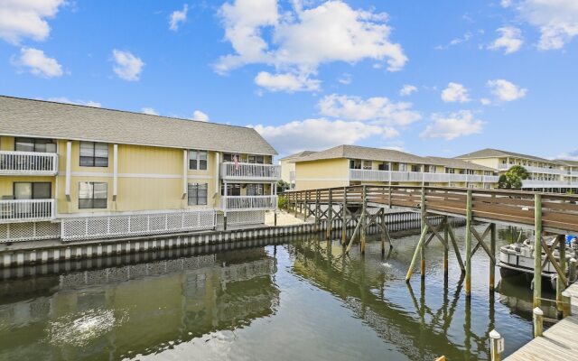 Sandpiper Cove 1053 1 Bedroom Condo by RedAwning