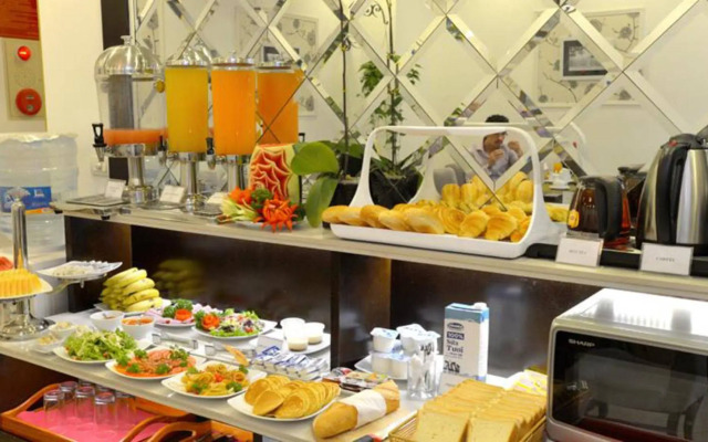 Hanoi Glance Hotel