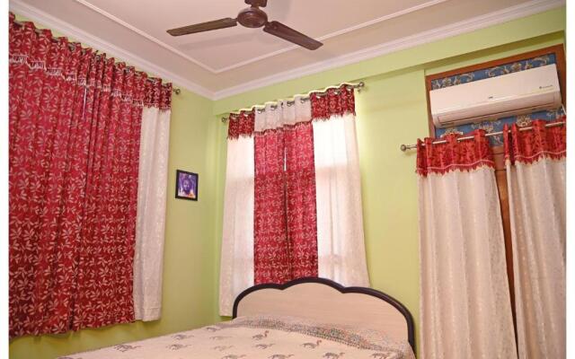 Sohana's Homestays - Work Friendly Apartment near Jaipur International Airport