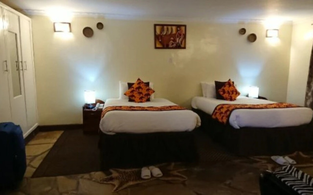 Da Vinci Gorilla Lodge