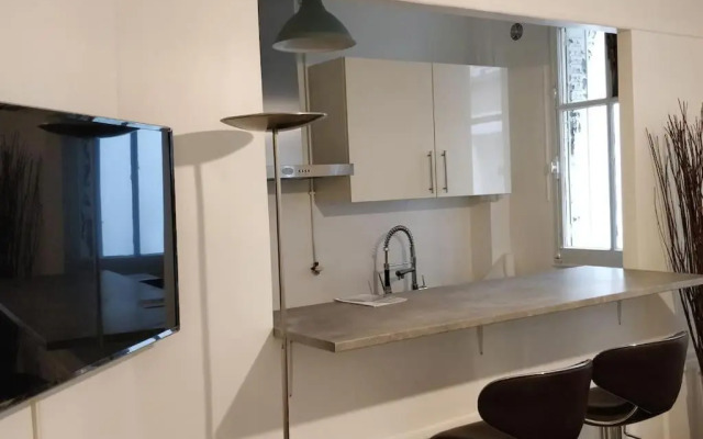 Nice and cozy 1b apartment in the heart of Paris