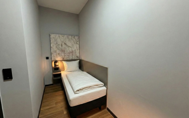 Nivara Hotel