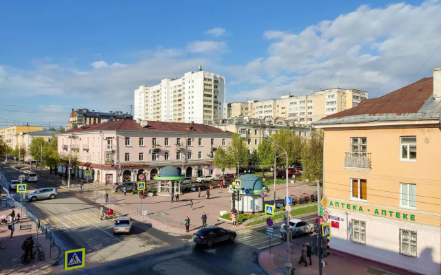 Apartments on Sovetskaya street 128