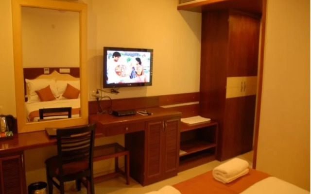 Meenal Hotel