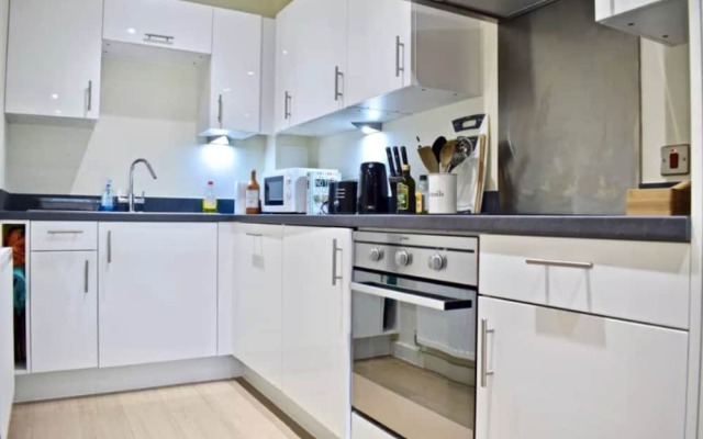 1 Bedroom Apartment in Stockwell