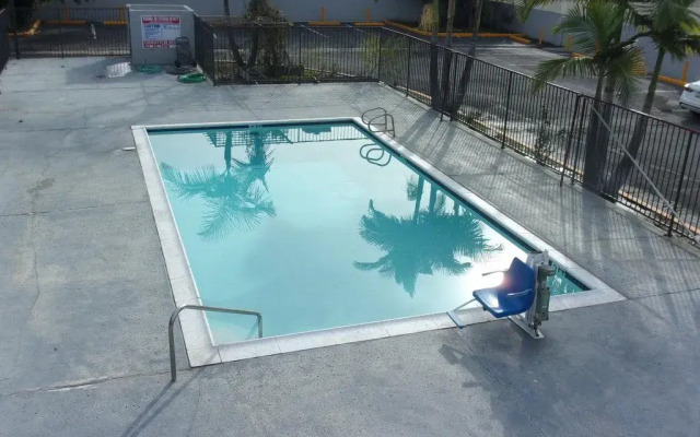 Red Roof Inn Los Angeles – Bellflower