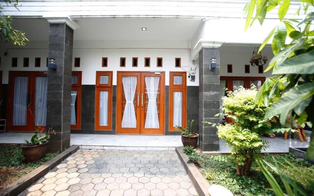 RedDoorz @ Ragunan