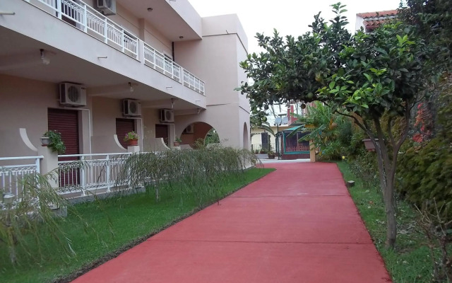 Toulas Apartments
