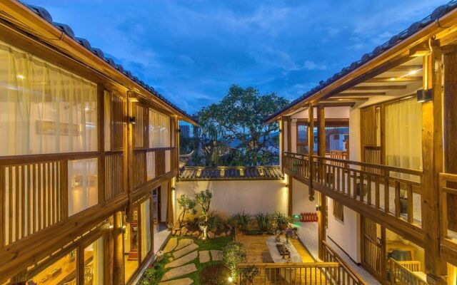 Lijiang Village House