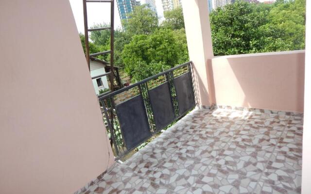 400 meters from the sea