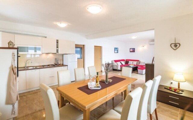 Amazing Home in Komarna With Wifi and 3 Bedrooms