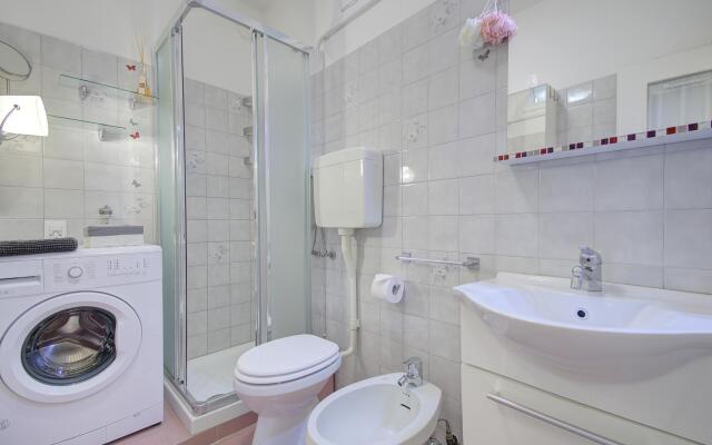 RIALTO MARKET NEW 5pax 3bed 2bath Wifi PowerAircnd