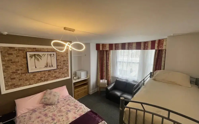 Backpackers Hotel