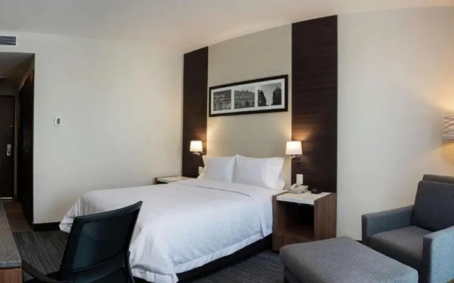 Hampton Inn San Luis Potosi