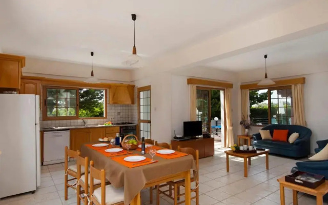 Panareti Coral Bay Hotel