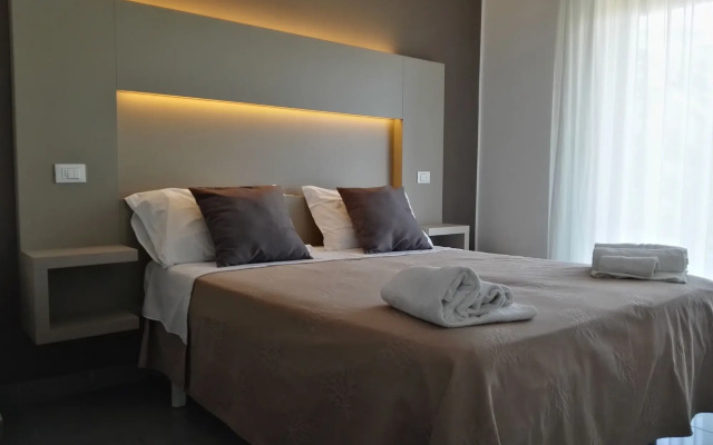 Hotel Desire'