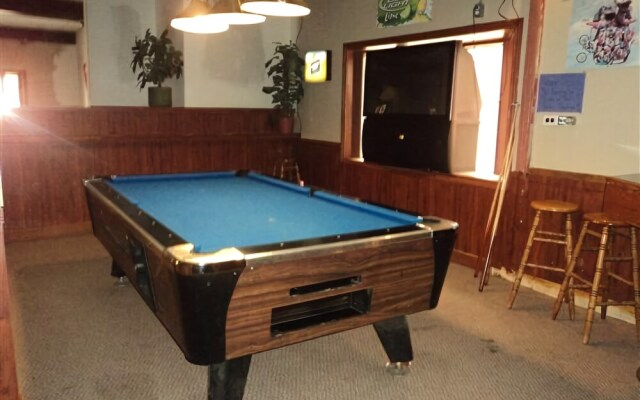 Oasis Hotel