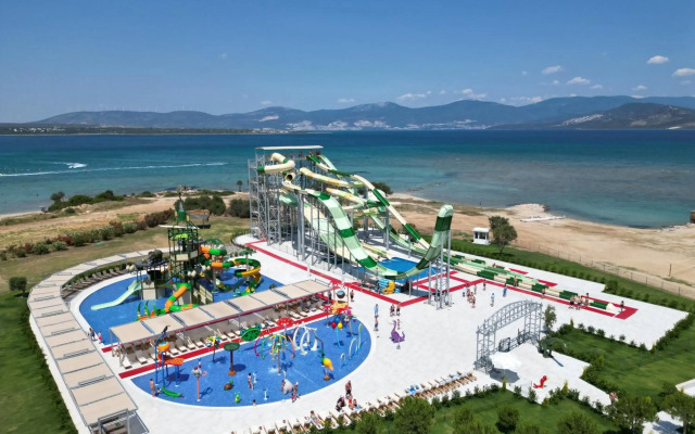 Venosa Beach Resort & Spa
