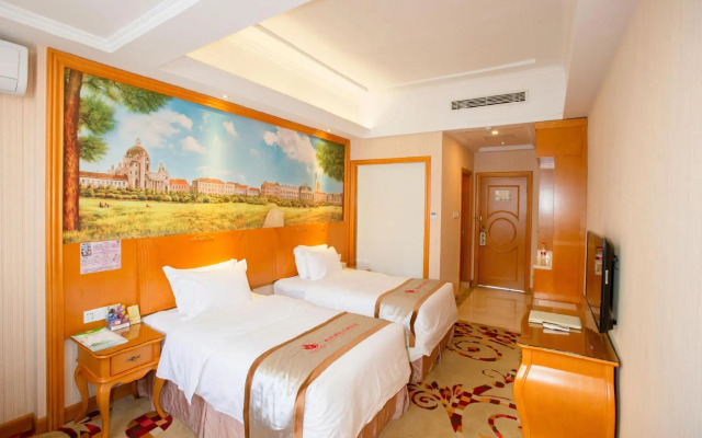 Pengcheng International Chain Hotel