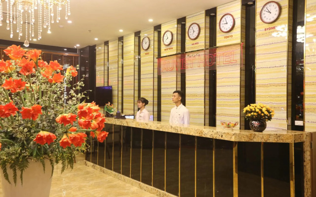 Au Viet Hotel