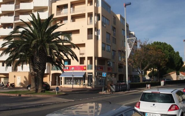 Apartment With one Bedroom in Canet-en-roussillon, With Wonderful City