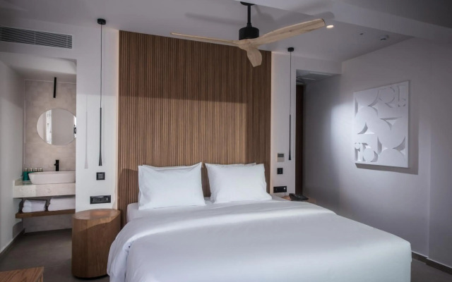 Noble Hotel Suites - Adults Only