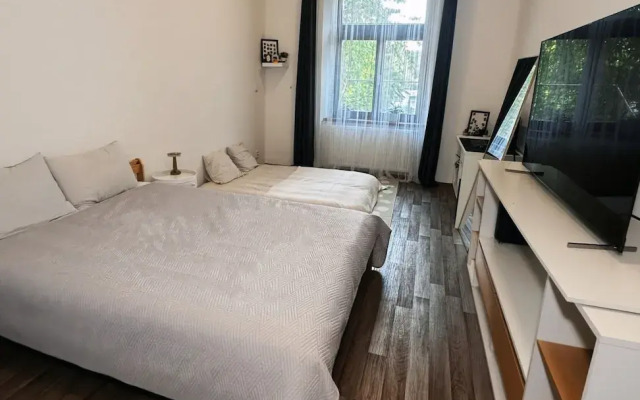 Bright and Cozy 40 m² Apartment at Prague 7
