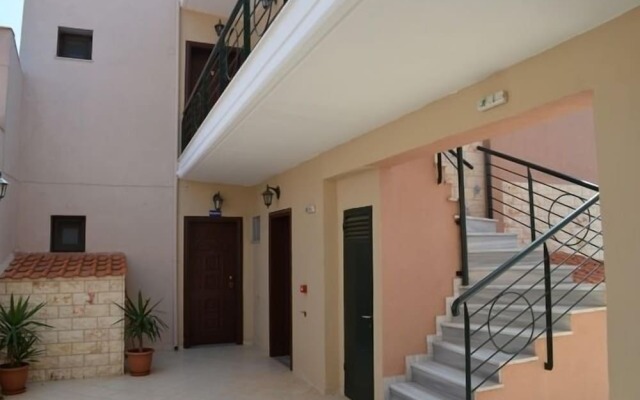 Villa Maria Studios & Suites