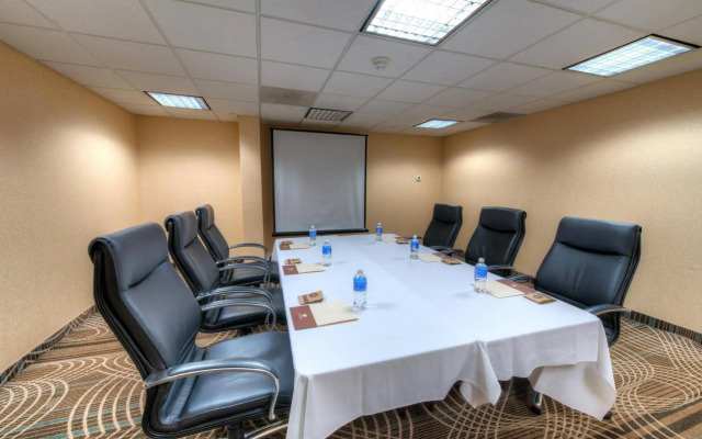 Holiday Inn Express Akron NW - Fairlawn by IHG