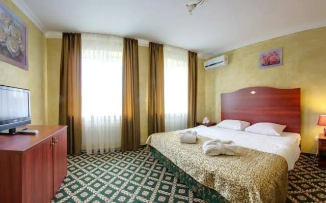 Pirosmani Hotel