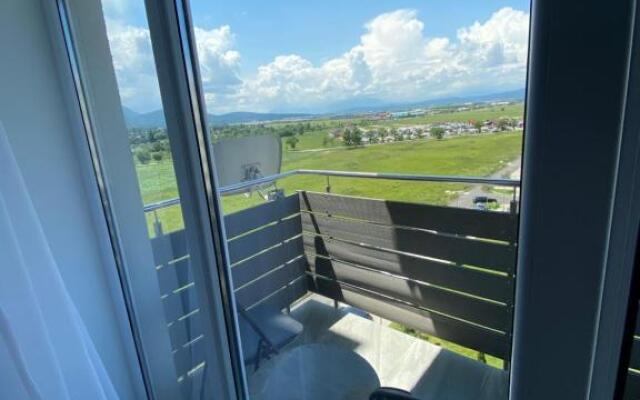 Tâmpa View Cosy flat 2