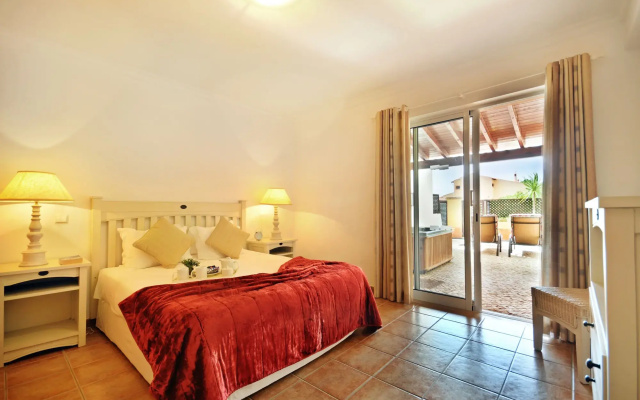 Jardim Da Meia Praia Hotel